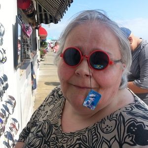 Meet your Posher, Sandy